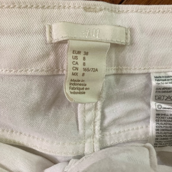 H&M shorts - Picture 2 of 2